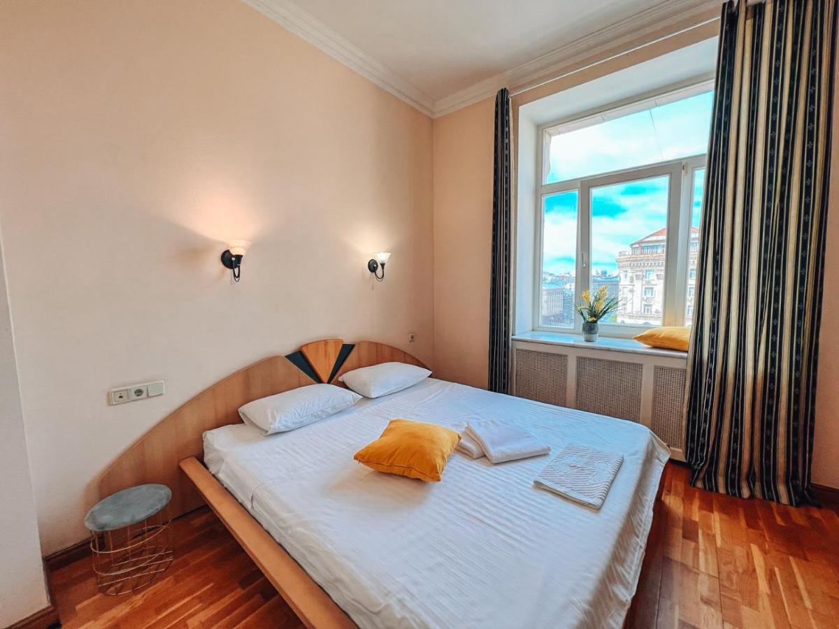 Apartments Rentals Ukraine On Kreshchatik Kiev Luaran gambar