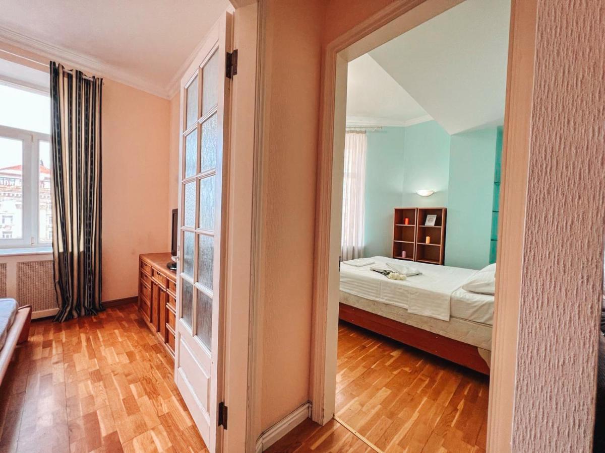 Apartments Rentals Ukraine On Kreshchatik Kiev Luaran gambar