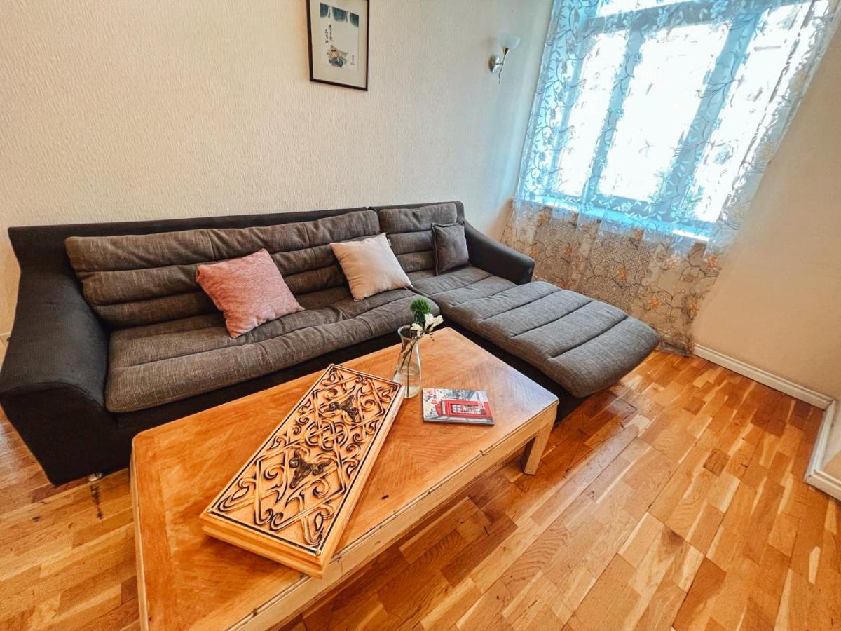 Apartments Rentals Ukraine On Kreshchatik Kiev Luaran gambar