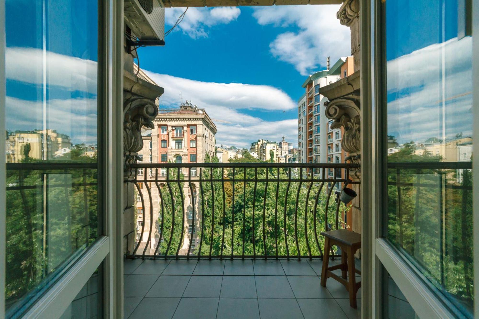 Apartments Rentals Ukraine On Kreshchatik Kiev Luaran gambar