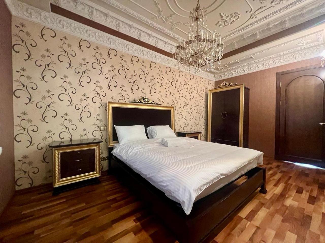 Apartments Rentals Ukraine On Kreshchatik Kiev Luaran gambar