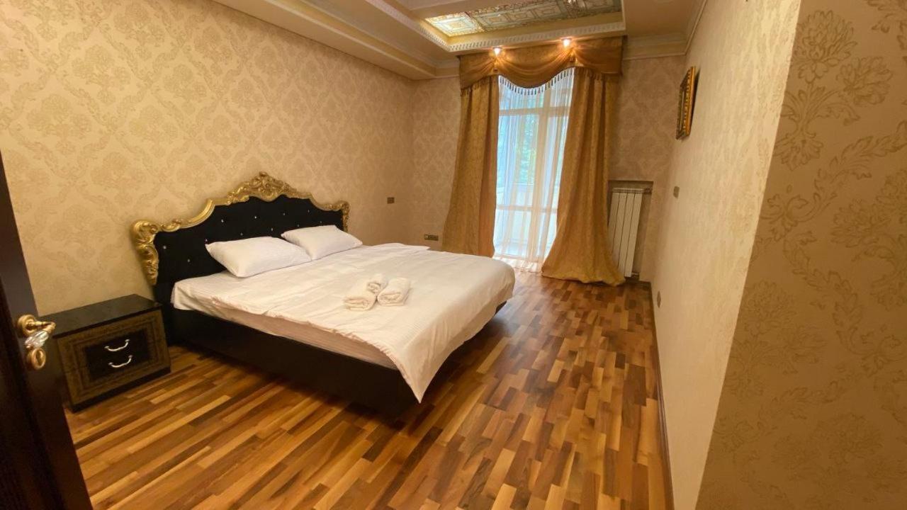 Apartments Rentals Ukraine On Kreshchatik Kiev Luaran gambar